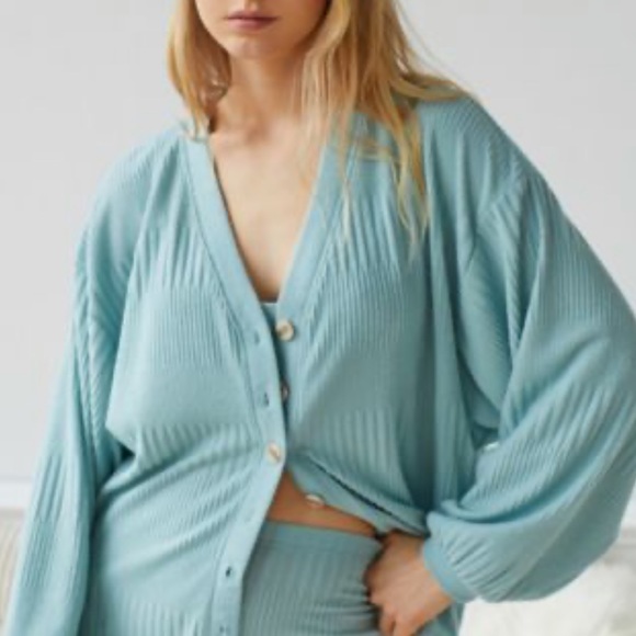 Urban outfitters Out from Under Tuli Oversized Cardigan Sky medium - Picture 1 of 1